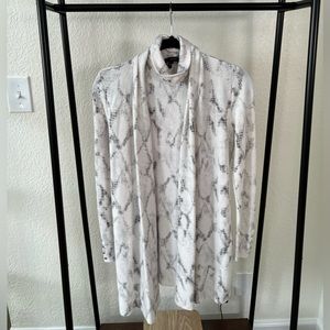 White House Black Market White and Gray Cardigan & Tank Set